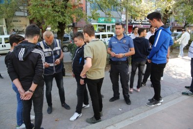 Kocaeli'de Binlerce Şahıs Ve Araç Çocukların Güvenliği İçin Denetlendi