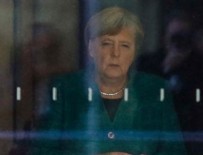 ANGELA MERKEL - Almanya'da Merkel'i sarsan siyasi deprem
