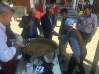 FERIT KARABULUT - Altıntaş Belediyesi 3 Bin Kişiye Aşure Dağıttı