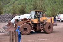 MANGAN - Maden İşçisi Kadın Kepçe Altında Can Verdi