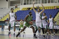 MAMAK BELEDIYESI - Mamak Belediyesi Basketbol Takımı Çeyrek Finalde