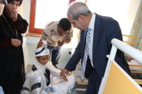 HAMDOLSUN - Sünnet Olan Çocuklar Hastanede Ziyaret Edildi