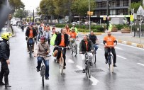 YAYALAŞTIRMA PROJESİ - Karaköy-Kabataş Arasında Bisiklet Yolu İçin Keşif Turu Yapıldı