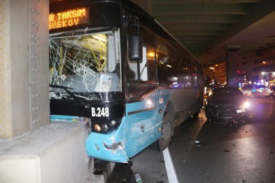 Mecidiyeköy'de Özel Halk Otobüsü İle Otomobil Çarpıştı
