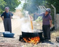 BAĞ BOZUMU - Pekmez, Geleneksel Yöntemlerle Yapılıyor