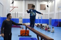 TEKVANDO - Yunus Emre Spor Tesisleri'nde Yeni Dönem Kursları İçin Kayıt İşlemleri Devam Ediyor