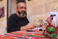 KÜÇÜK EV - Atık Cam Ve Taşları Sanat Eserine Dönüştürüyor