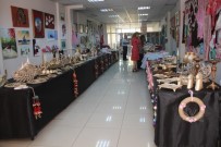 RUH SAĞLIĞI - Elazığ'da 520 Hastanın El Emeği Görücüye Çıktı