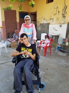 Engelli Gence Akülü Sandalye Hediye Edildi