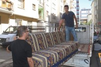 İKİNCİ EL EŞYA - Öğrenciler Geldi, İkinci El Eşya Satan Esnafların Yüzü Güldü