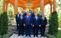NURSULTAN NAZARBAYEV - Azerbaycan Ve Ermenistan Liderleri Yuvarlak Masada