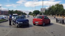 Erzincan'da Trafik Kazası Açıklaması 4 Yaralı