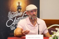 VINCENT CASSEL - Fransız Aktörden Vincent Cassel'den Mülteci Açıklaması