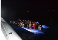 İzmir'de 61 Düzensiz Göçmen Yakalandı