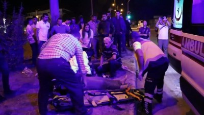 Manisa'da İki Otomobil Çarpıştı Açıklaması 4 Yaralı