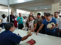 AHMET ÜMIT - Manisa Kitap Fuarına Büyük İlgi