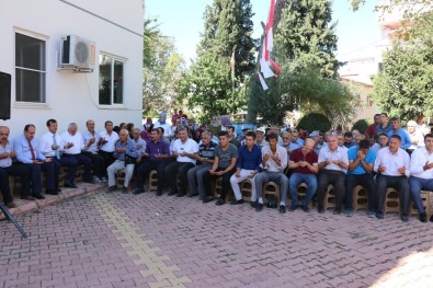 Pazarcık'ta 3 Ayrı Noktada Aşure Dağıtıldı