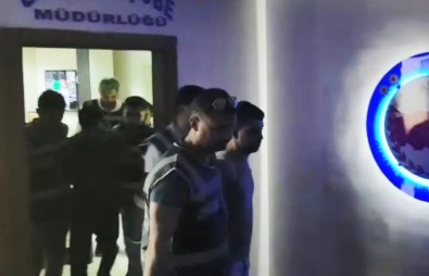 Şanlıurfa'da 15 Gözaltı