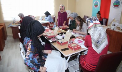Siirt'te Bayanlara Yönelik Kurslar Başladı