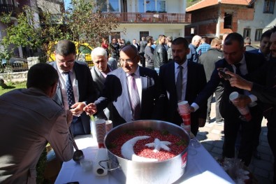 Ümraniye Belediyesi, Bosna'da Aşure Dağıttı