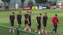 OĞUZHAN ÖZYAKUP - A Milli Futbol Takımı'nda Mesai Başladı