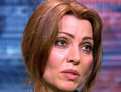 Elif Şafak'tan Batı'ya küstah çağrı: Türkiye'ye müdahale et