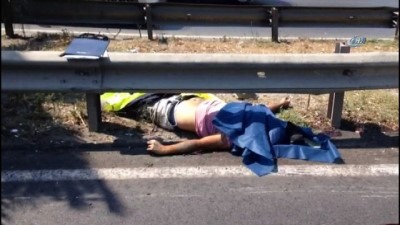 İzmir'de Minibüsün Çarptığı Motosiklet Sürücüsü Öldü