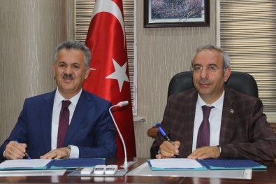 Van YYÜ'de 'PTT Kart' Dönemi