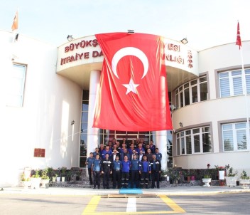 AFAD'dan Erzurum İtfaiye'ye Kutlama Ziyareti
