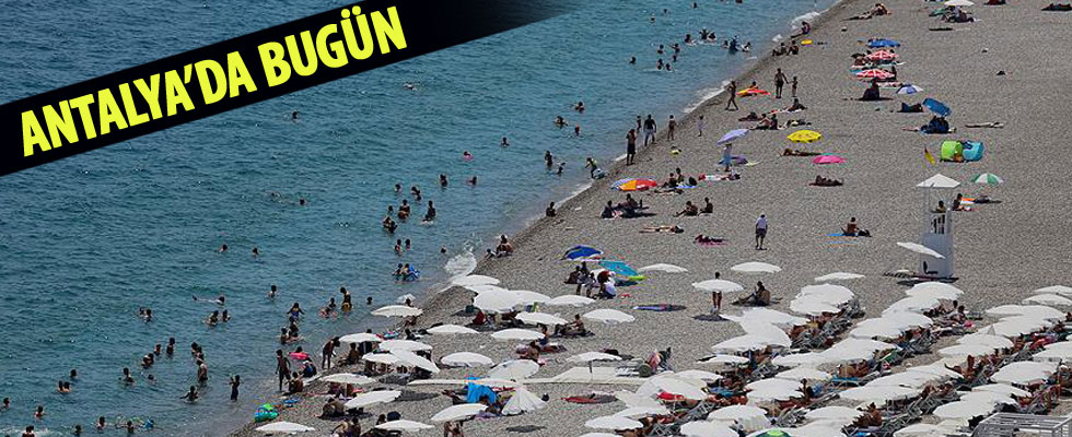Antalya'da sahillerde yoğunluk