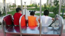 TAHTEREVALLI - Diyarbakır'ın İlk 'Tema Park'ında Çocuklar Oyuna Doydu