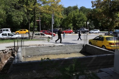 Erzincan Belediyesi İki Taksi Durağı İnşasına Başladı