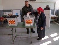 YUGOSLAVYA - Makedon referandumu 'Geçersiz' oldu
