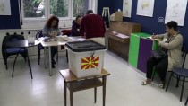 Makedonyalı Seçmenler Referandum İçin Sandık Başında