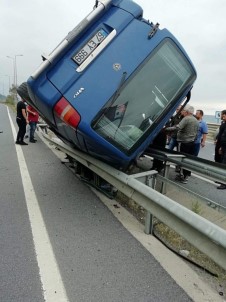 Minibüs Refüje Çıktı Açıklaması 1 Yaralı