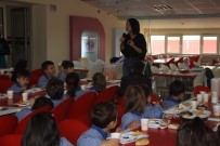 SABAH KAHVALTISI - Öğrencilere Beslenmenin Önemi Kahvaltıyla Anlatıldı