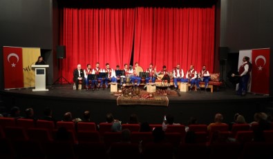 Van'da 'Karacaoğlan'ı Anma' Gecesi