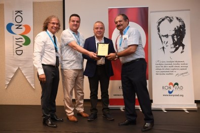 Başkan Böcek, KONYSİAD'ın Konuğu Oldu