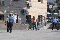 SÜLEYMAN KAMÇI - Yardım Alabilmek İçin Kendini Kesti