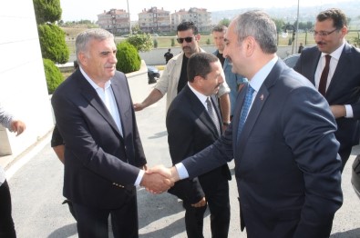 Adalet Bakanı Gül'den Valiliğe Ziyaret
