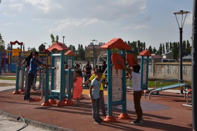 Ağrı'da 4 Park Hizmete Açıldı