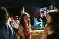 İDIL MEŞE - Alternatif Sahneden 6 Müzisyen Red Bull Music Warm Up İle Kliplendi