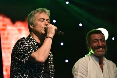 Cengiz Kurtoğlu Ve Hakan Altun'dan Kurtuluş Konseri