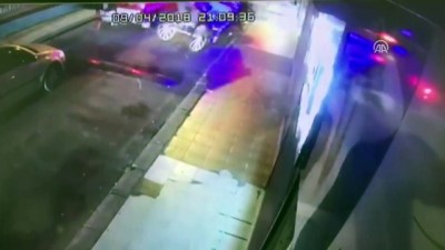 Faytona Koşulan At Ürkünce Otomobilin Üstüne Çıktı