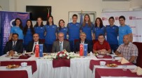 VOLEYBOL TAKIMI - Anadolu Üniversitesi Bayan Voleybol Takımı Tanıtıldı