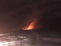 BAYAVŞAR - Anız Yangını Fabrikalara Sıçramadan Söndürüldü