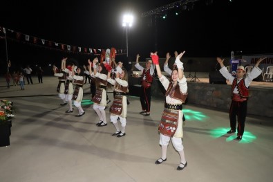 Arnavutlar Kültür Gecesiyle Coştu