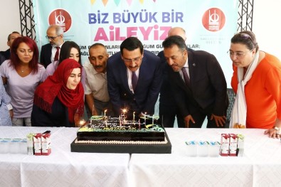 Belediye Başkanı Ak'tan Personele Doğum Günü Sürprizi