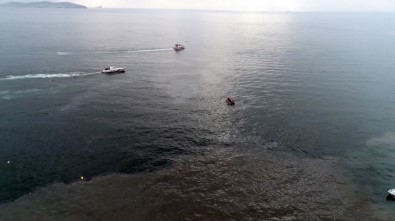 Helikopterin Düştüğü Bostancı Sahili'ndeki Çalışmalar Havadan Görüntülendi
