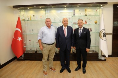 Lokman Ertürk'den Başkan Fethi Yaşar'a Taziye Ziyareti